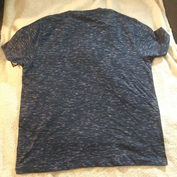 Air Walk Heather Navy Blue W/Green Pocket T-shirt - Picture 3 of 5